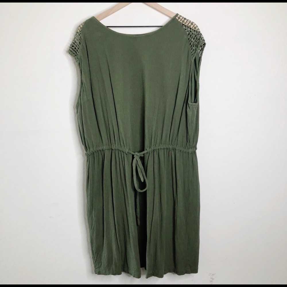 Old Navy Sleeveless Drawstring Waist Dress